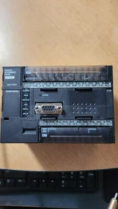OMRON CP1L-M30DR-A - Bild 1 von 2