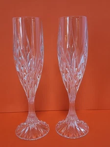2 Mikasa Lead Crystal "Park Ridge" Fluted Champagne Glasses 8 5/8" - Picture 1 of 3