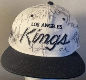 Vintage NHL Los Angeles LA Kings Sports Specialties Snapback Cap TEAM SIGNED Mütze - Bild 1 von 12