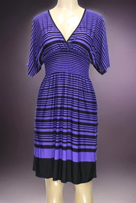 Vestido Cristina Love Fit & Flare Elastizado Manga Corta Rayas Púrpura/Negro Talla S Foto 1 de 4