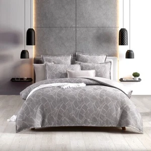 Renee Taylor Bengali Jacquard Quilt cover Set Silver - Picture 1 of 10