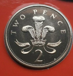 1997 2p ZWEI PENCE MÜNZEN UNZIRKULIERT UK BUNC AUS EINEM KÖNIGLICHEN NEUWERTIG VERSIEGELTEN SET - Bild 1 von 2