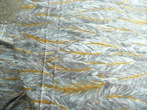 tissu ancien vintage en coton à décors de plumes ou de feuillages 97 cm x 3,40 m - Imagen 1 de 8