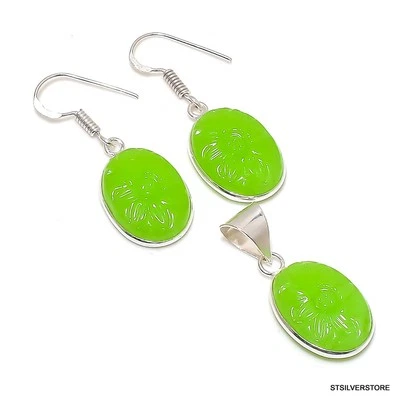 Juego de pendientes y colgantes hechos a mano enchapados en plata 925 de calcedonia verde de 1,58" Foto 1 de 3