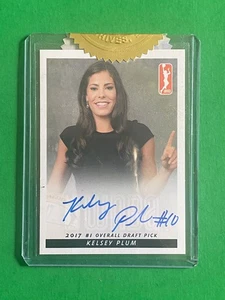 2017  Rittenhouse WNBA Kelsey Plum/Stars Rookie Factory Sealed Autograph Glamour - Picture 1 of 2