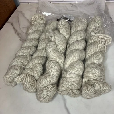 Lot 5 Hanks ~ WEAVING SOUTHWEST ~ Hand Spun Wool Yarn ~ 19.6 Oz TOTAL Natural - Image 1 of 4