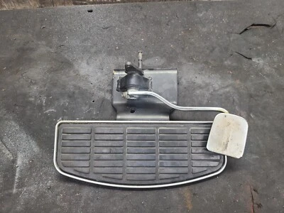 Suzuki Intruder VL 1500 VL1500 2000 1999 suelo izquierdo reposapiés de freno Foto 1 de 4