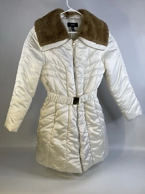 Alfani белое золото подпоясанный пуховик с искусственным мехом воротник в очень хорошей форме - Изображение 1 из 4