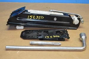 2015 W212 MERCEDES BENZ E350  EMERGENCY JACK KIT WITH TOOLS 2125800218 - Bild 1 von 7