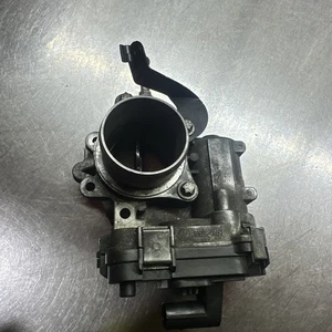 Saab 1.9 Ttid Engine Throttle Body 55229467 - Picture 1 of 8
