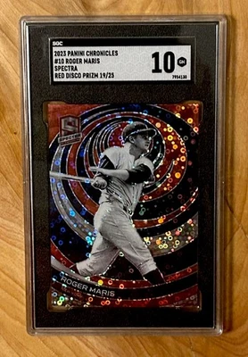 Roger Maris 2023 Panini Chronicles spectra #10 disco vermelho ID#/25 ~ Yankees  - Imagem 1 de 2