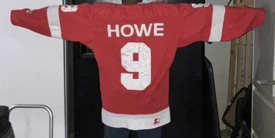 Camiseta Detroit Red Wings - Gordie Howe - Talla 50 - Cosida Foto 1 de 4
