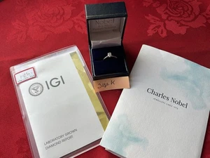 Platinum Diamond Engagement Ring - Picture 1 of 7