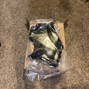 Mopar Rear Right Upper Fascia for Jeep Cherokee 14-18 5NJ90TZZAC New - Picture 1 of 6