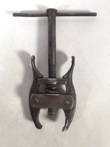 Vintage Blue Bird No. 21 Spring Loaded Battery Terminal Puller USA - Picture 1 of 3