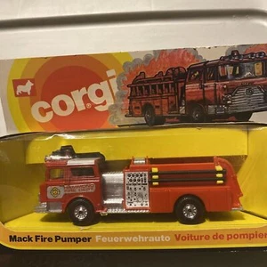 Corgi Majors Mack Fire Pumper No.2029 - Hammond Fire Dept. MINT in original Box - Picture 1 of 13