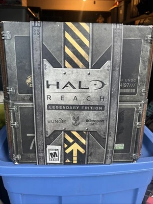 Halo Reach Edición Legendaria con Estatua del Equipo Noble ¡En Caja! (sin juego) Foto 1 de 3