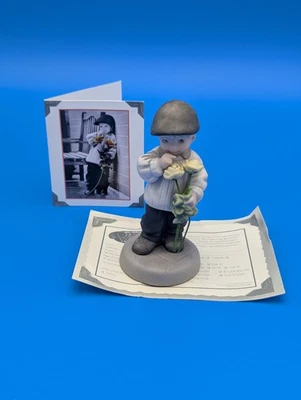 Kim Anderson Pretty As A Picture You Make Each Day Special Figurine #487384 - Image 1 of 4