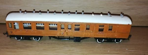 Tri-ang R28 / 220 third 357 Coach carriage OO Gauge Railway painted teak - Picture 1 of 5