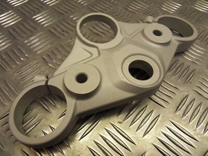 Genuine Triumph Street Triple 675 / R / RX Top fork yoke bridge 2013 to 2017 - Picture 1 of 9