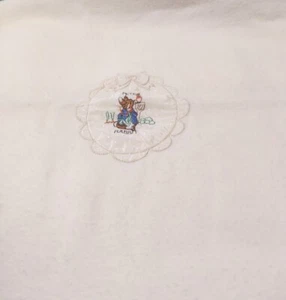 Vintage Beatrix Potter by Quiltex Peter Rabbit 50 x 37" Ivory Crib Blanket - Picture 1 of 9