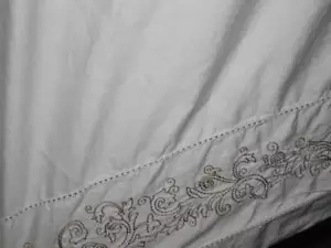 Jane Seymour Grand Hotel Collection Full Embroidered Bed Skirt (72" x 64") - Picture 1 of 7