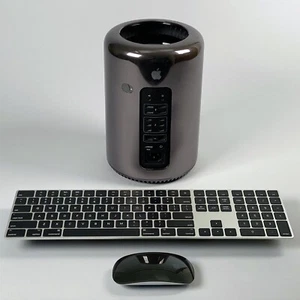 MacPro 6,1 / 12-Core / NEW 4TB SSD / MAXED 128 RAM / FirePro D700 6GB / KB & M - Afbeelding 1 van 5