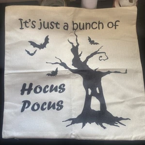 Halloween - It's Just A Bunch Of Hocus Pocus - Cushion Cover ONLY 45 cm x 45 cm - Picture 1 of 2