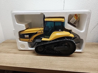 Caterpillar CHALLENGER 55 Track Tractor 1:16 Official Launch edition #1061 - Image 1 of 4