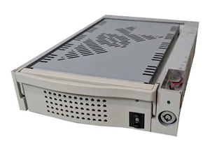 MAP-MR1 SCSI Festplatten Wechselrahmen mobile rack für 3.5" HDD 50pin *NEU+OVP* - Bild 1 von 7