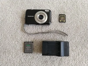 Fujifilm Finepix JV100 12.0 MP Black Digital Camera Tested Works - Picture 1 of 9