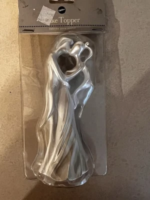 Wilton Pearly White Bride And Groom First Kiss Cake Topper NIP - Image 1 of 4