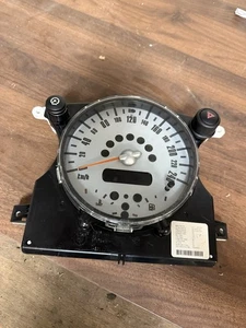 OEM 2002-2004 Mini Cooper 1.6L R53 SPEEDOMETER INSTRUMENT CLUSTER ODOMETER - Picture 1 of 11