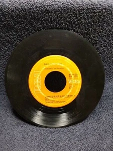 RCA Victor - Dolly Parton - Love Is Like A Butterfly - PB-10031 - Stereo - Picture 1 of 5