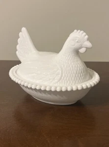 Vintage Indiana 7” White Milk Glass Hen On A Nest Beaded Edge Smooth Base READ - Picture 1 of 14