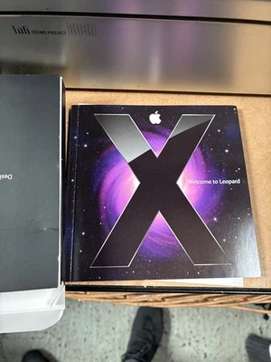 Apple Mac OS X Leopard  Version 10.5.6 book and sleeve only  - Image 1 of 2