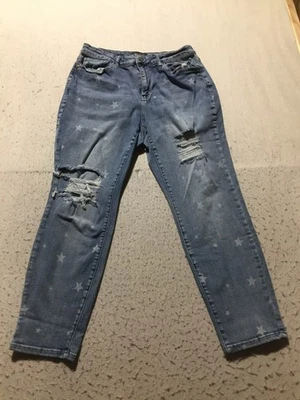 Pantalones de mezclilla Judy Blue para mujer 16W corte novio estrellas por todas partes rodillas desgastadas rasgadas Foto 1 de 4