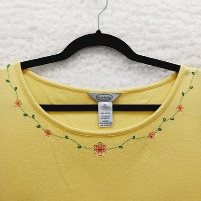 Camiseta Tamanho 3X Amarelo Manteiga Bordada Resort Casual Macia Menina Whimsycore Ano Novo - Imagem 1 de 4