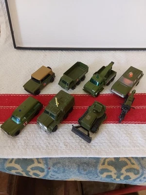 1970s 1/75  8 x Matchbox Superfast Military 3 16 16 18 18 20 60 71 Ambulance - Image 1 of 4