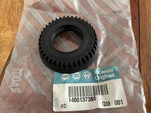 Fiat Scudo, Ulysse NEW GENUINE rear wiper motor spindle nut 1400137380 6C1 - Picture 1 of 4
