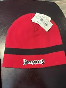 TAMPA BAY BUCCANEERS BEANIE/SKULL/SKI HAT/CAP, ONE SIZE RED, NFL/FOOTBALL/SPORT - Picture 1 of 4