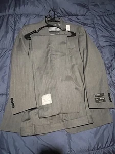 Elegant New 2 Pc Suit JOS A BANK Signature Dark Grey 100% Wool 43L 37W $798 - Picture 1 of 14