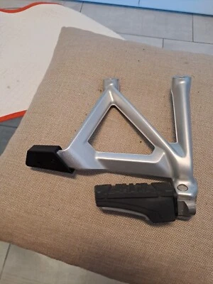 Ricambi Motociclette pedana lato destro bmw r12000gs lc  2014 - Immagine 1 di 3