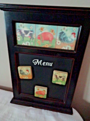 Tablero de menú de cocina colgante de pared negro con 3 imanes vaca cerdo gallo 14 X 10 " Foto 1 de 4