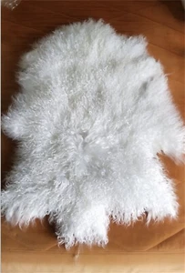 GENUINE WHITE TIBETAN MONGOLIAN FUR SHEEPSKIN LAMBSKIN HIDE RUG Cushion THROW - Picture 1 of 11