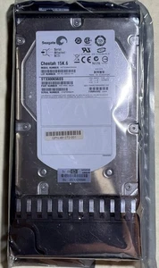 Seagate Ghepardo 15k.6 ST3300656SS - Foto 1 di 11