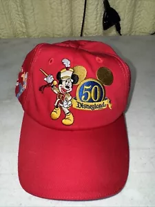 Cappello Rosso Disneyland 50° Anniversario Gioventù Topolino E Amici Nuovo con etichette Regolabile - Foto 1 di 6