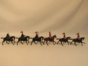 Vintage NAPOLEONIC MOUNTED TROOPS HORSES Metal Soldiers Figurines V4 - Picture 1 of 15