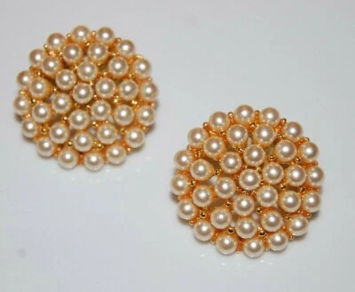 ЭЛЕГАНТНЫЙ ВИНТАЖНЫЙ 80 NAPIER COUTURE БОЛЬШОЙ СМЕЛЫЙ ИСКУССТВЕННЫЙ ЖЕМЧУГ КЛАСТЕР ЗОЛОТОЙ POST СЕРЬГИ - Изображение 1 из 4