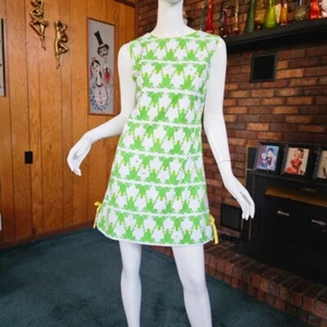 Vtg 70s Vested Gentress Preppy Novelty Bug Eyed Frog Print Shift Mini Dress S/M - Picture 1 of 10